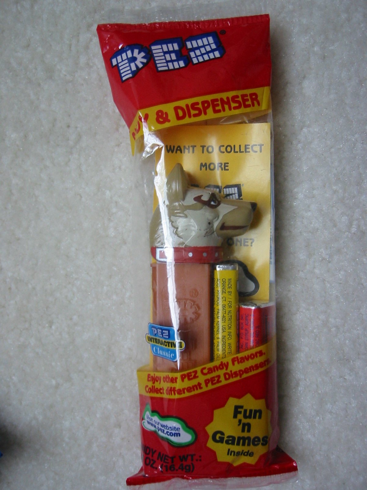 Emergency Heroes Pez - Police Dog (MIB) - Click Image to Close
