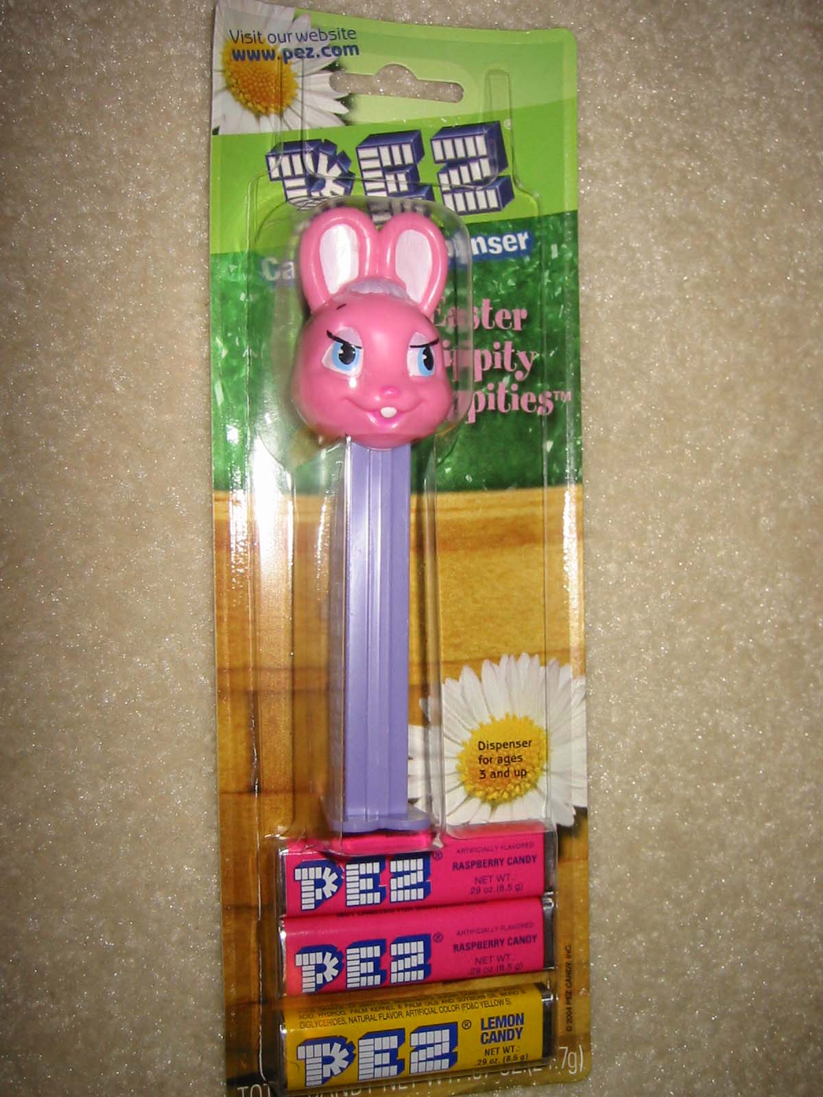 Easter Rabbit Pez - Current Short Ears (MOC) - Click Image to Close