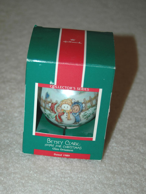 1989 Betsey Clark Home for Christmas Glass ornament