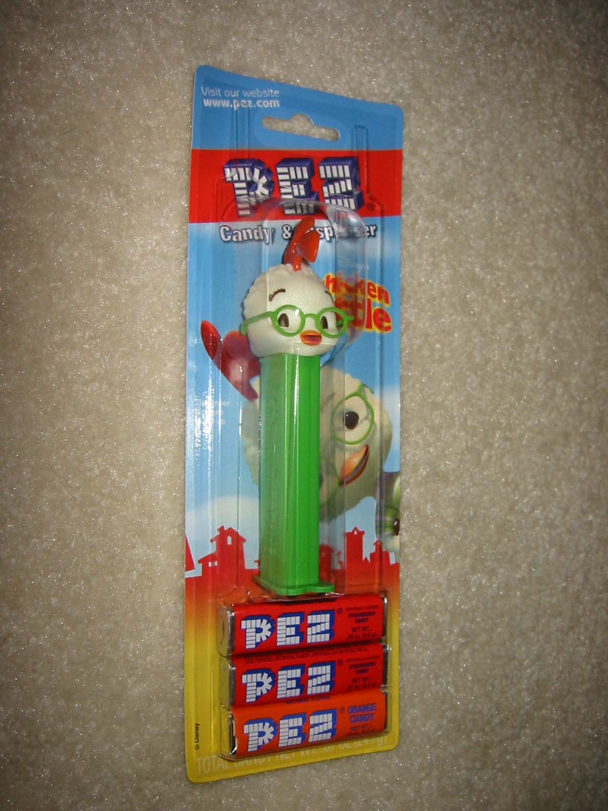 Chicken Little Pez (MOC) - Click Image to Close