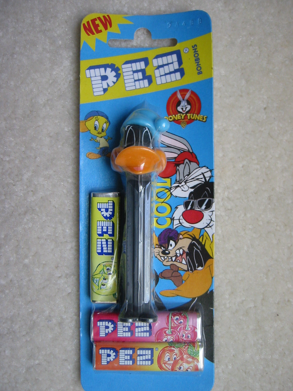 Daffy Duck Pez. Loose