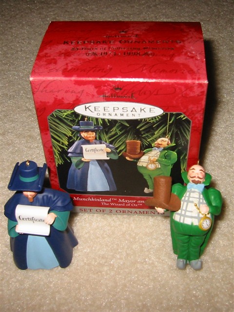 Hallmark Ornament -- 1998 Munchkinland set