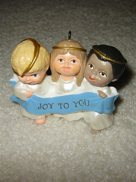 Hallmark Ornament -- Joyful Trio 1989