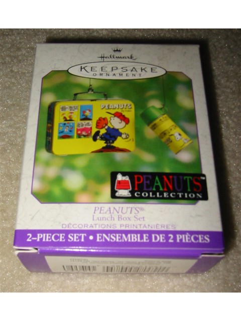 Hallmark Ornament -- Peanuts Lunch Box Set 2000