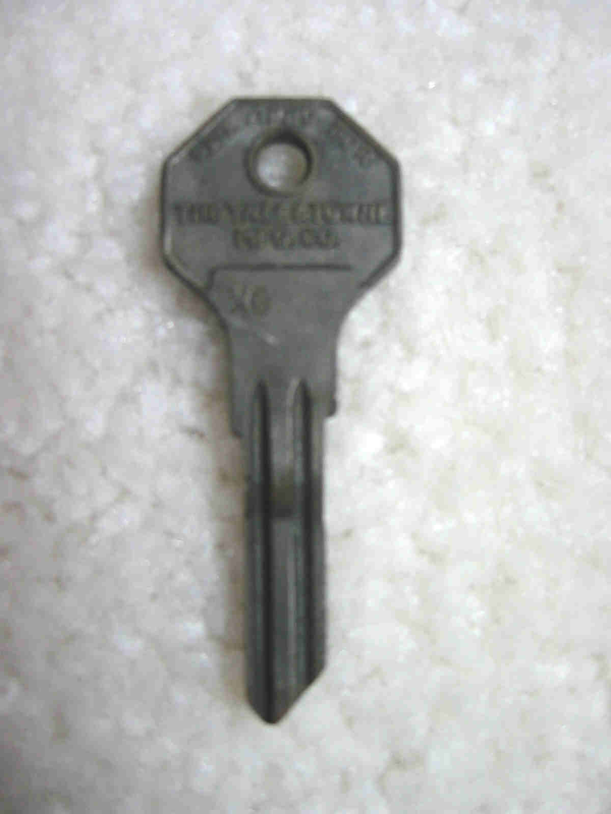 Chrysler Omega Key blank (XC) - 1933 - Click Image to Close