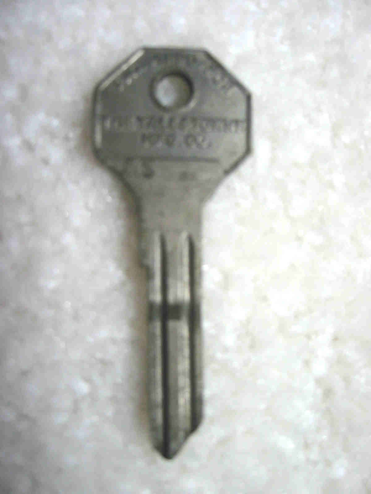 Desoto Omega Key Blank (XS) - 1933 - Click Image to Close