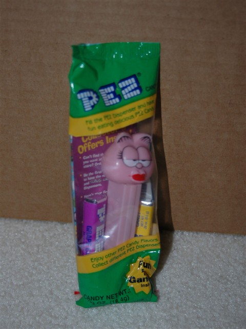 Garfield Pez, Arlene (MIB)