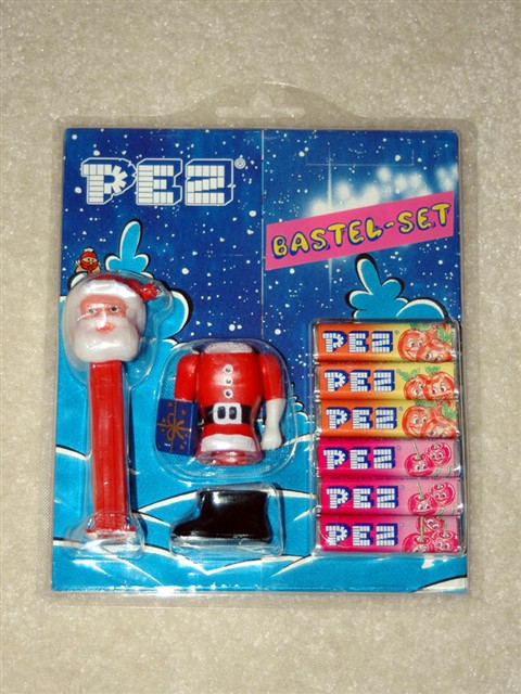 Pez Santa Claus Playworld Set - Click Image to Close