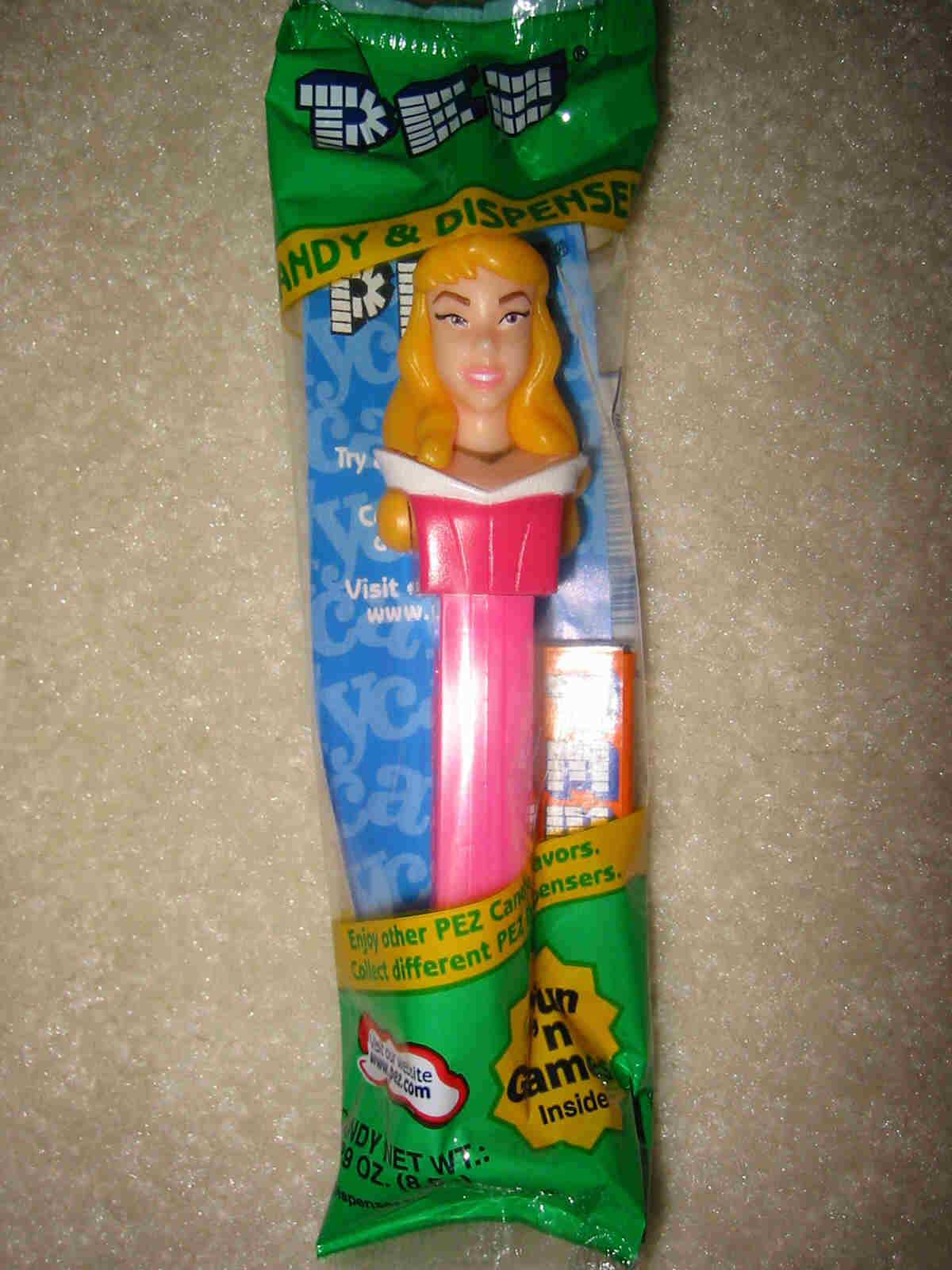 Disney Princesses Pez - Aurora Sleeping Beauty (MIB) - Click Image to Close