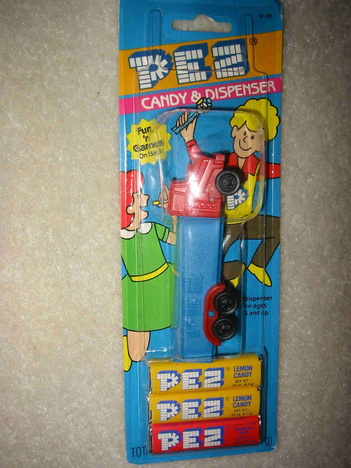 Pez Truck R2 Red (MOC)