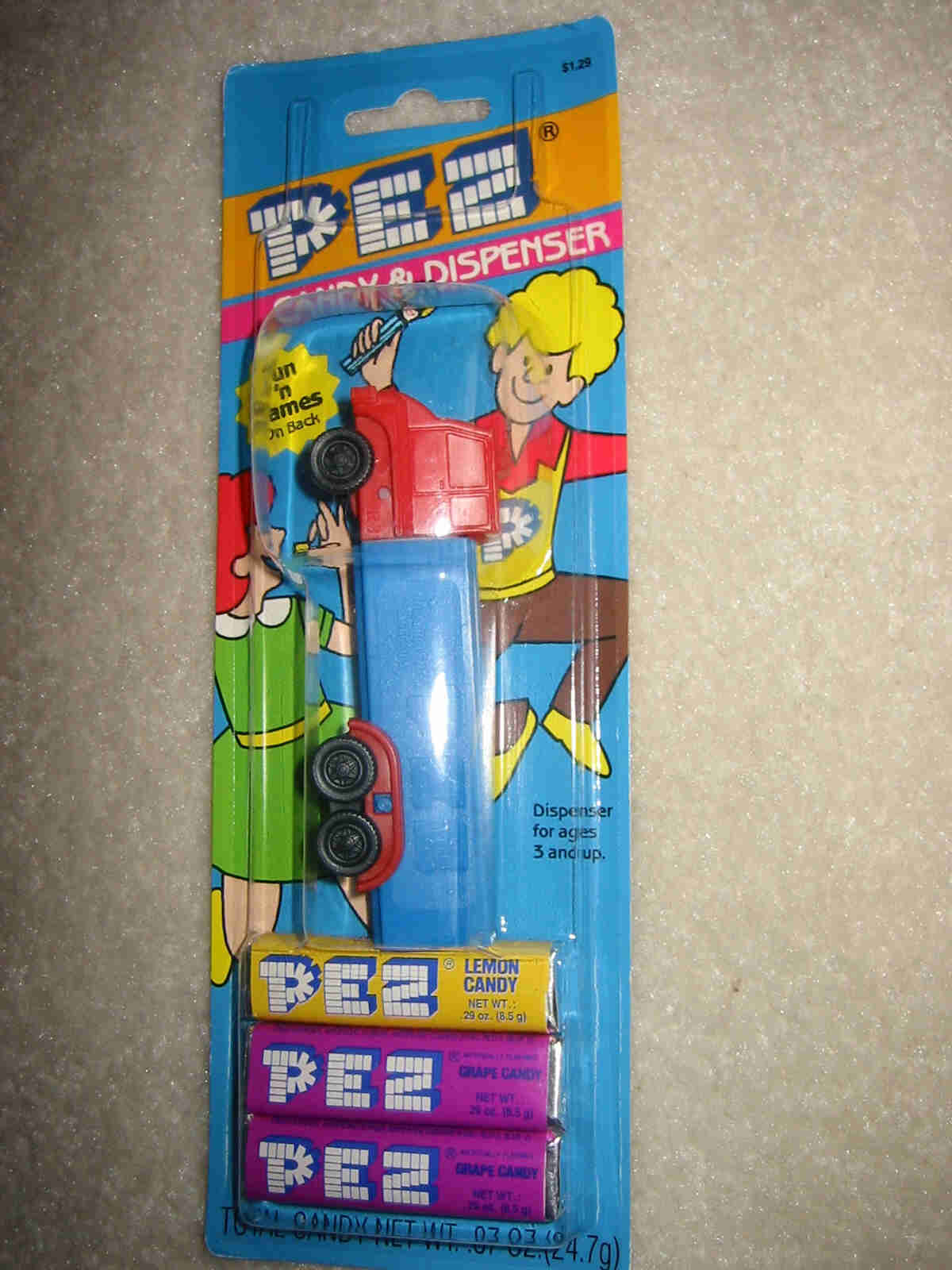 Pez Truck R3 Red on Blue (MOC) - Click Image to Close