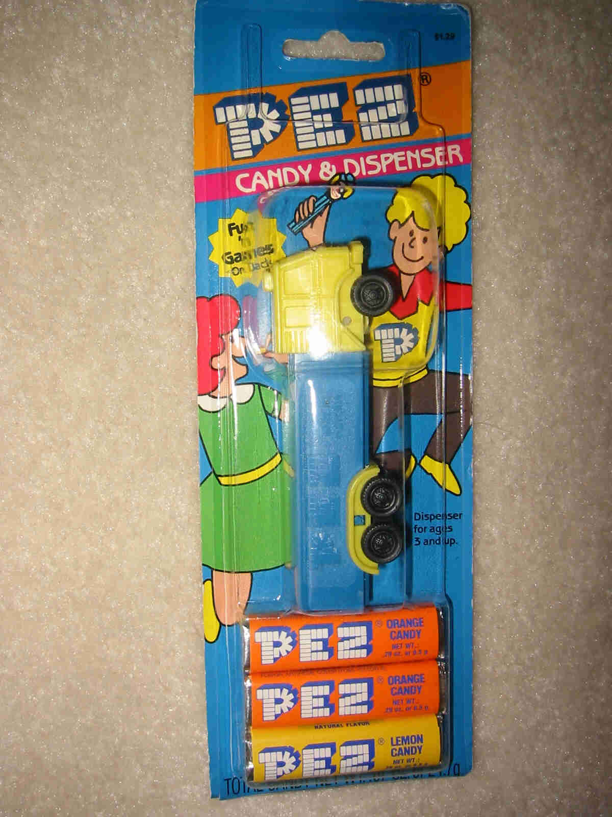 Pez Truck R4 Yellow on Blue (MOC) - Click Image to Close