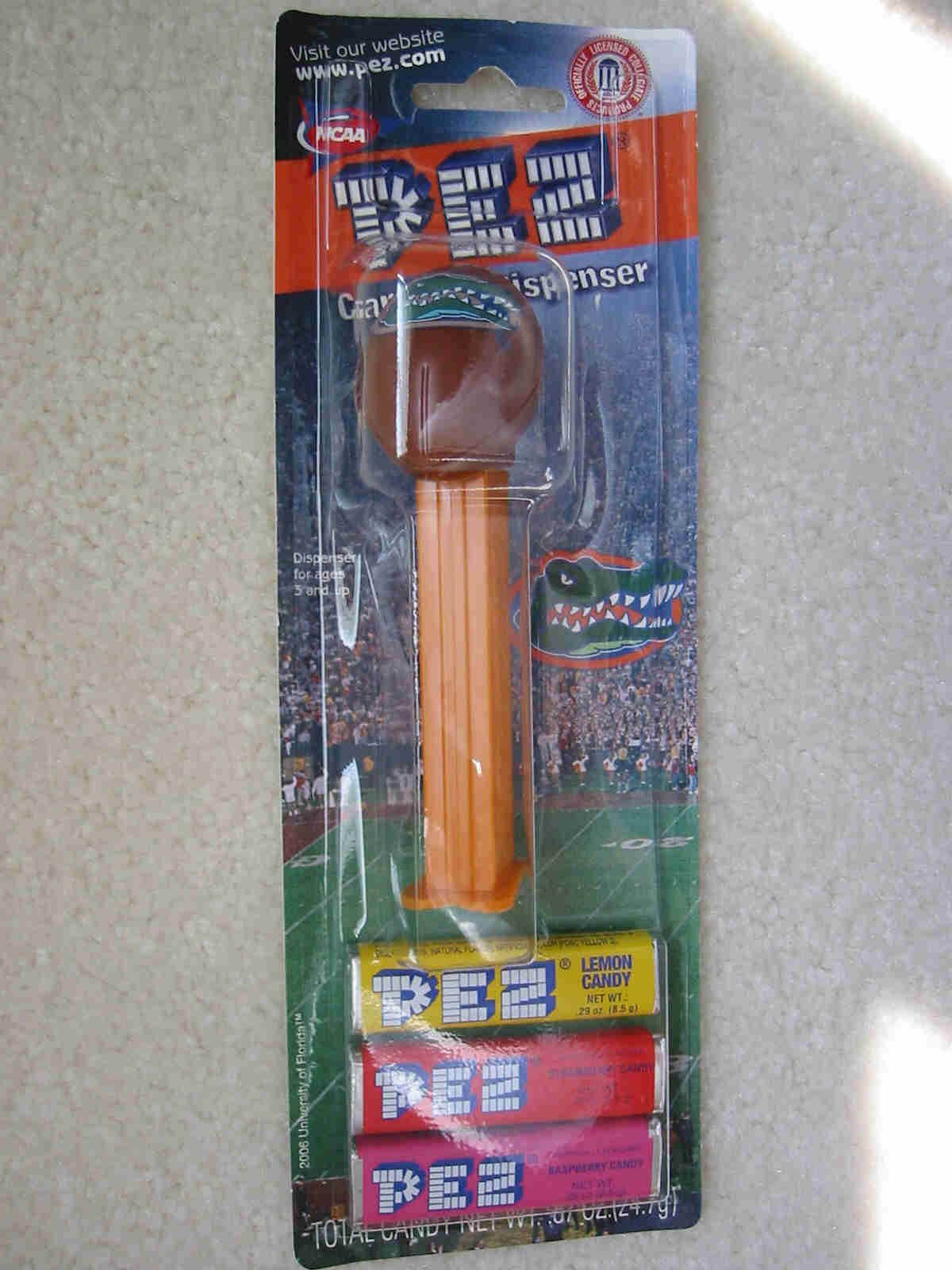 College Football Pez - Florida Gators (MOC) - Click Image to Close