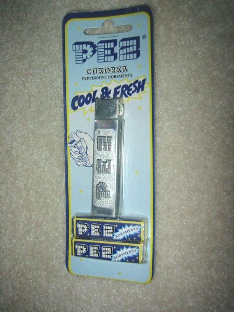 Siver Glow Pez Regular - Click Image to Close