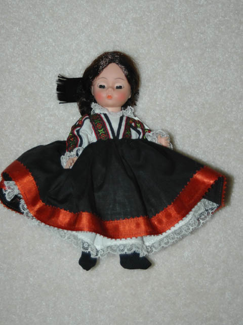 Madame Alexander Sardinia Doll - Click Image to Close